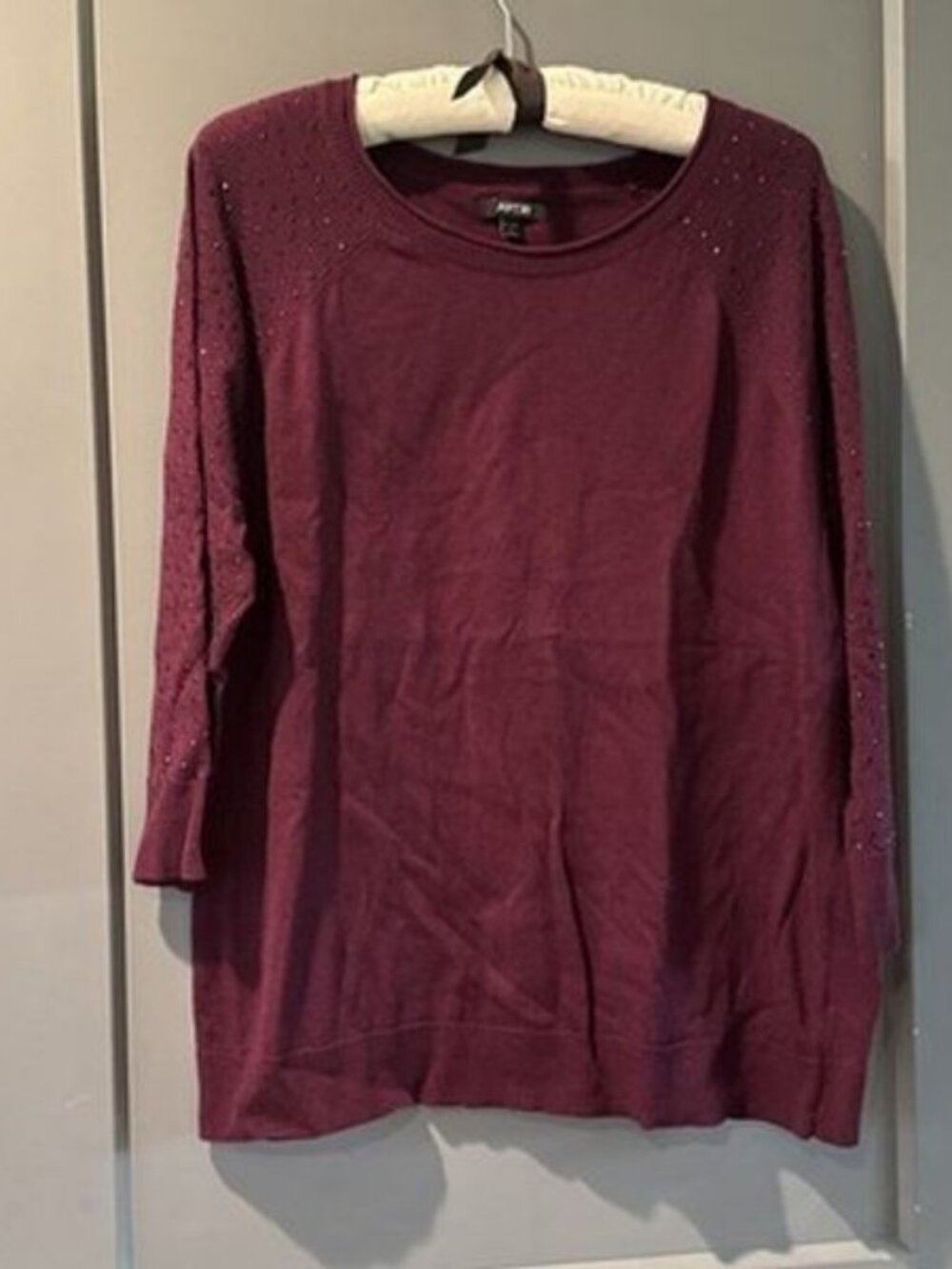 Apt. 9 Maroon Black Studded Sleeve Sweater Size Petite Large Soft Knit